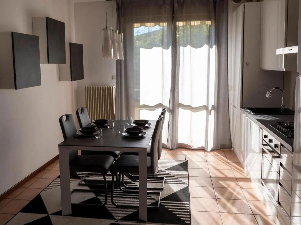 Bianco E Nero Apartment Casale sul Sile