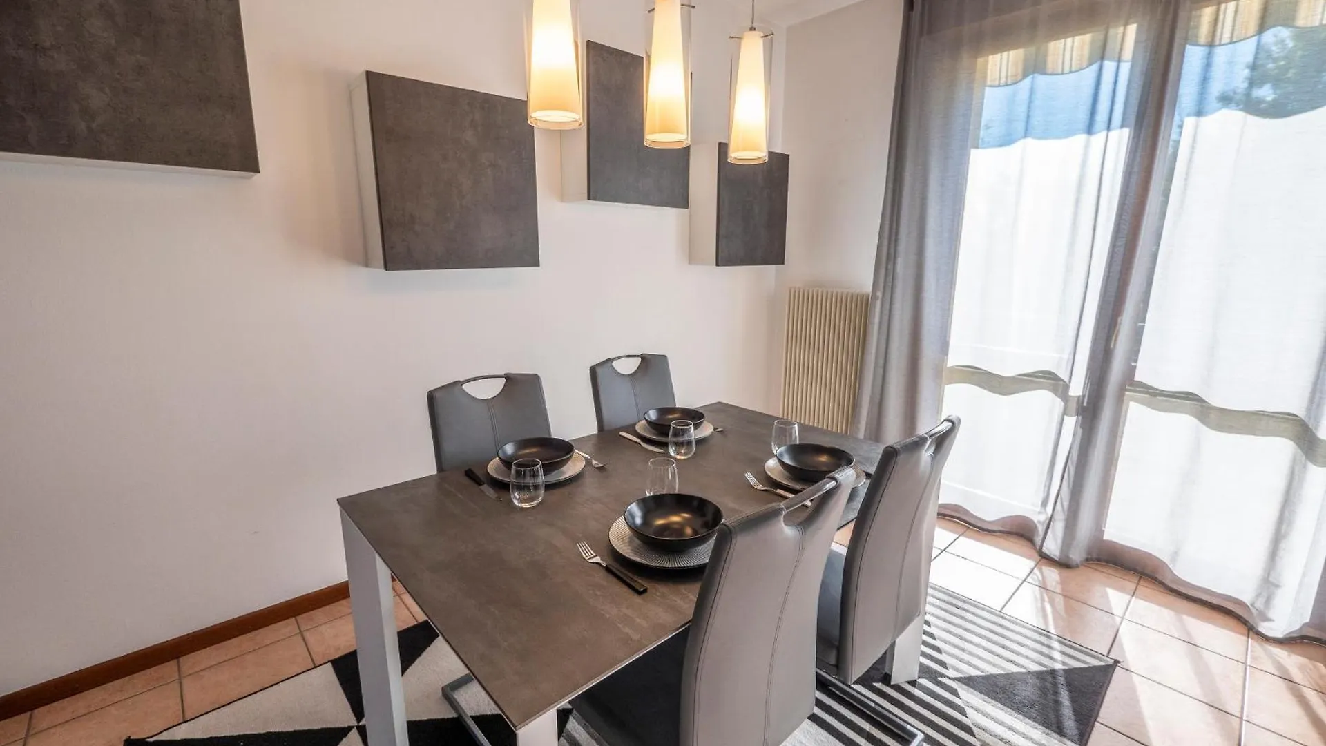 Bianco E Nero Apartment Casale sul Sile 0*,